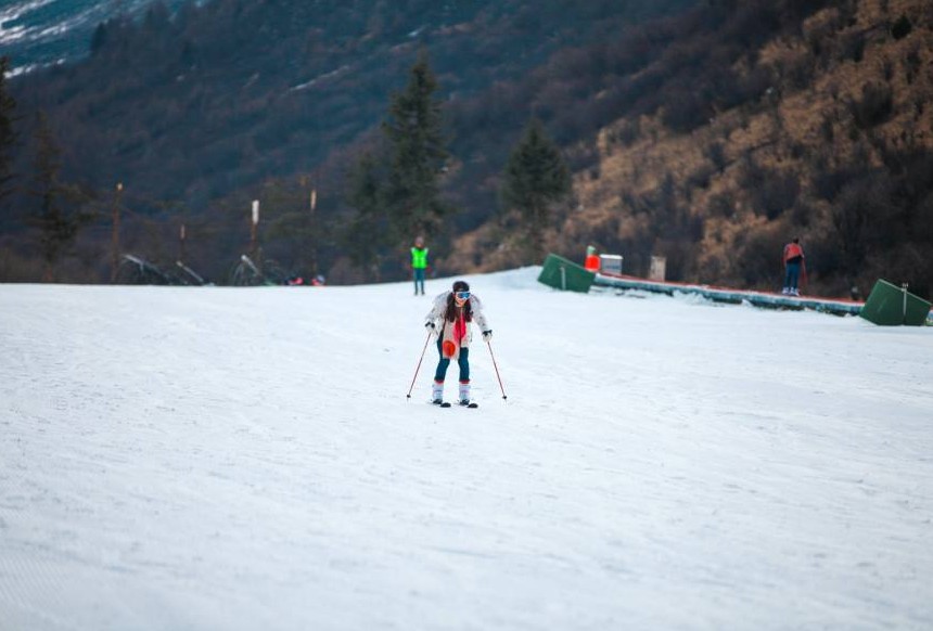 鹧鸪山自然公园滑雪场